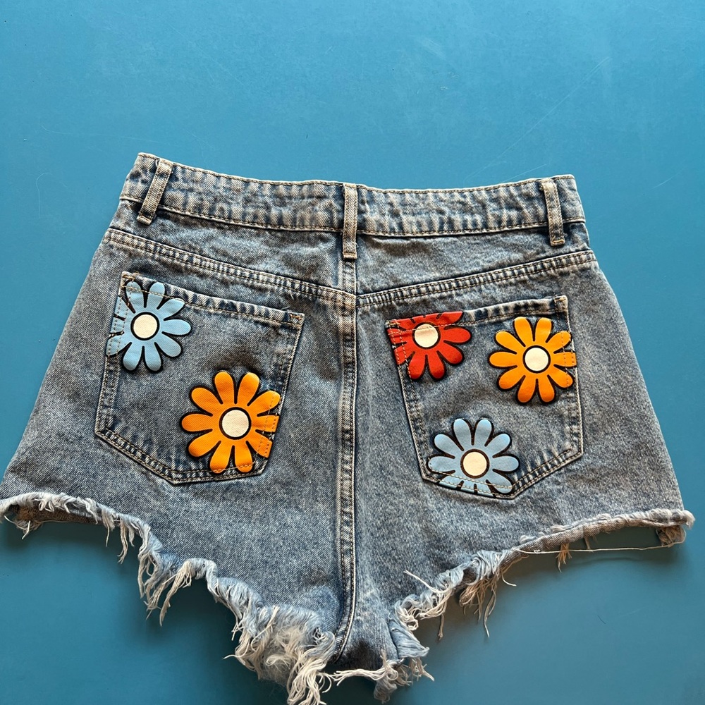 Flower Pocket Jean Shorts